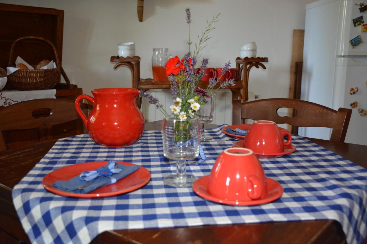 Bed And Breakfast Margherita & Home Restaurant Gerano Exterior photo