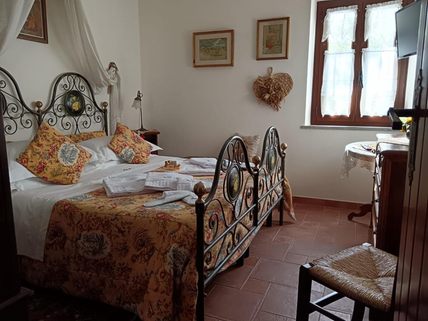 Bed And Breakfast Margherita & Home Restaurant Gerano Exterior photo